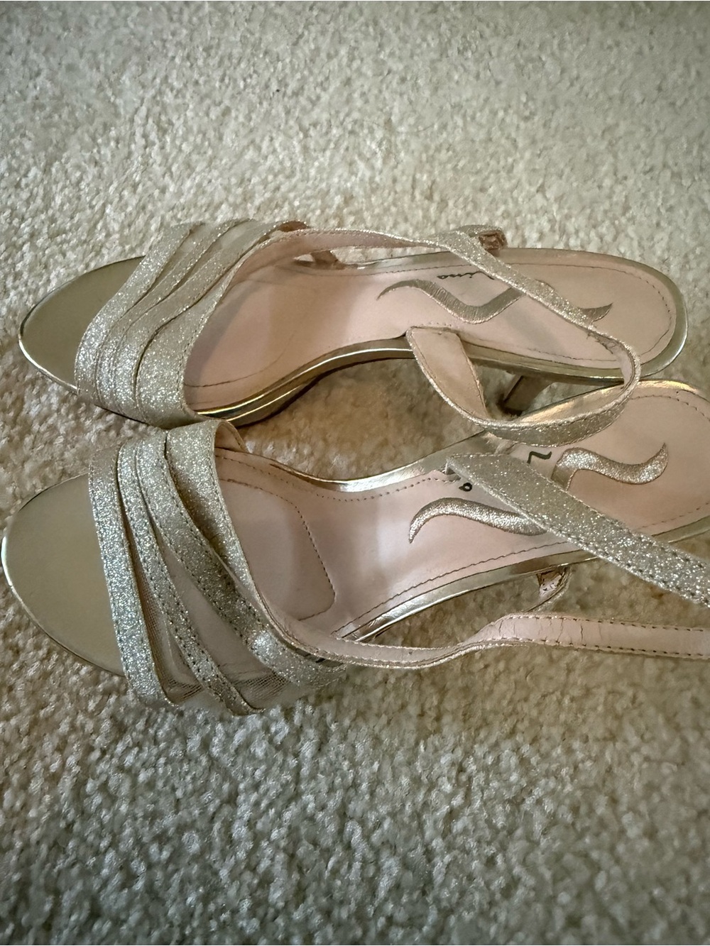 Nina Glitter Strappy Slingback Heels in Metallic Gold and Champagne Size 7M - Picture 3 of 6